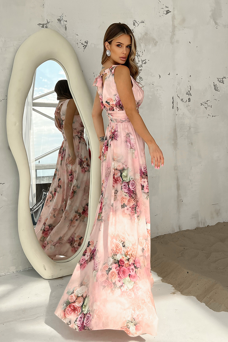 Dluga-suknia-w-kwiaty-z-marszczeniem-w-talii-rozowa-7