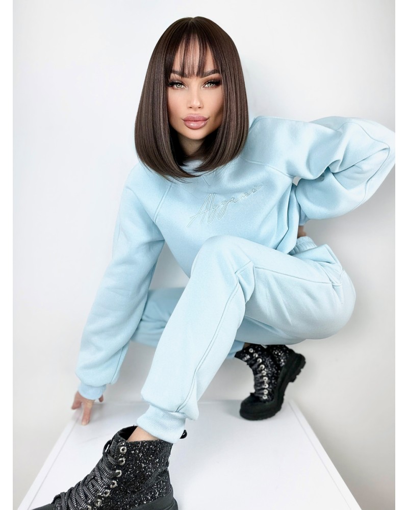 Komplet-dresowy-posiada-bluze-z-kapturem-i-spodnie-typu-jogger-wykonczone-sciagaczem-kolor-blekitny-2