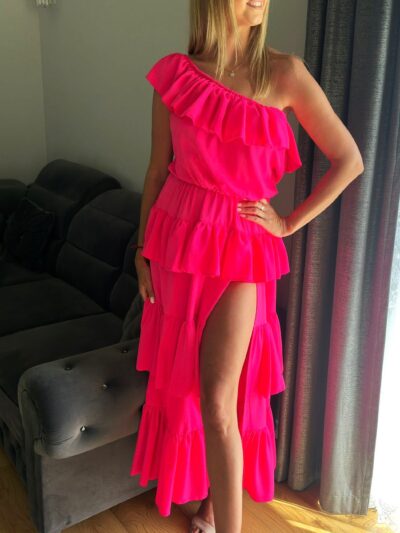 Długa Sukienka Hiszpanka z Falbankami i Rozcięciem w Kolorze Fuksji